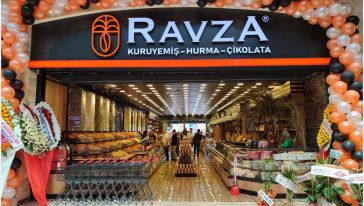 Ravza Kuruyemiş-Hurma-Çikolata Hıghway’de açıldı